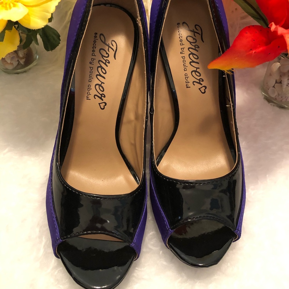 Women’s black and purple heels